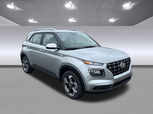 New 2025 Hyundai Venue SEL image 1