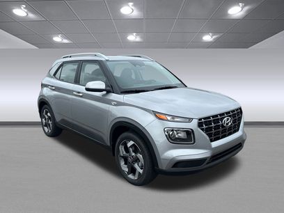 New 2025 Hyundai Venue SEL