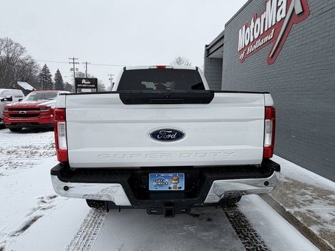Used 2019 Ford F250 XLT w/ XLT Value Package image 11