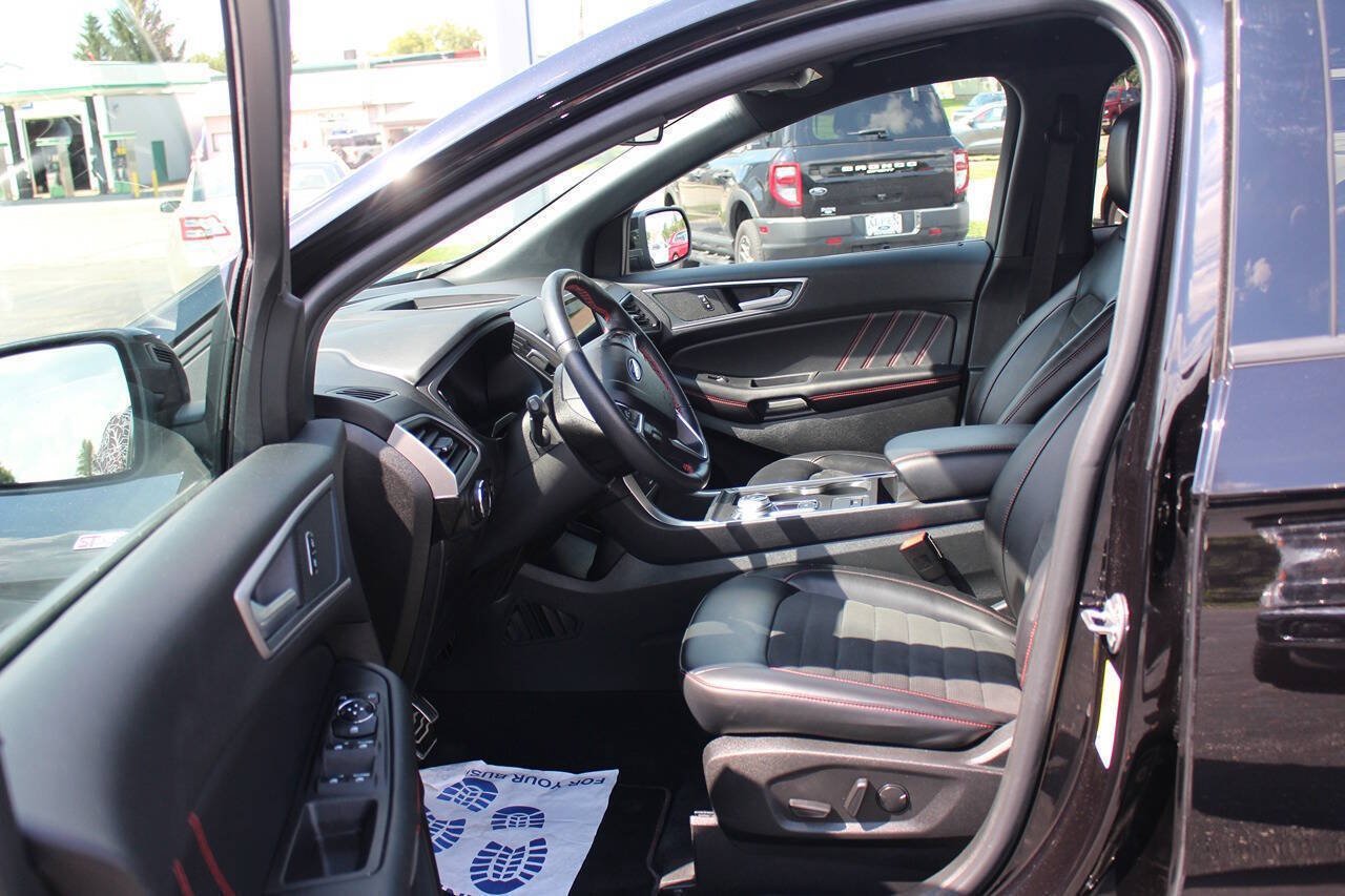 Used 2024 Ford Edge ST-Line AWD/4WD image 11