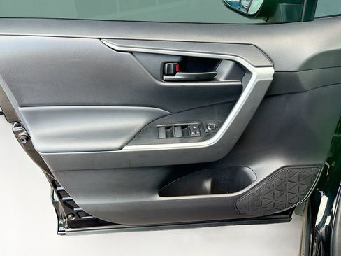 Certified 2025 Toyota RAV4 LE FWD image 23