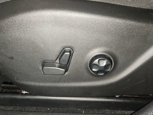 Used 2021 Jeep Cherokee Latitude Lux image 12