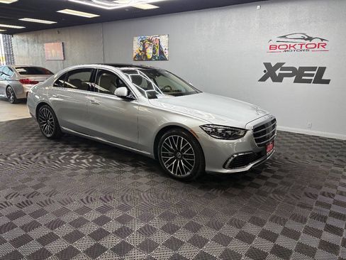 Used 2021 Mercedes-Benz S 580 4MATIC Sedan image 3