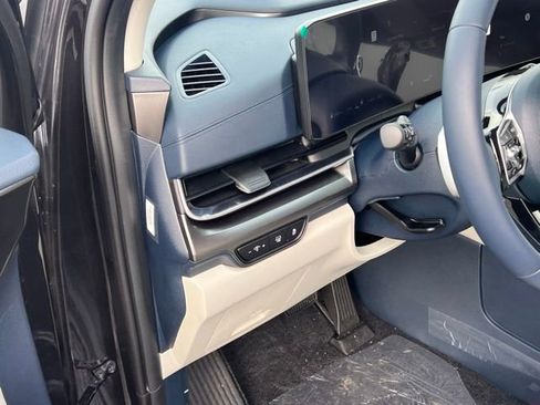 New 2026 Kia Carnival SX Prestige FWD image 12