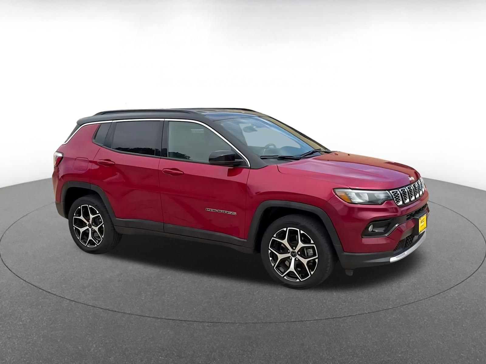 Used 2025 Jeep Compass Limited AWD/4WD image 2