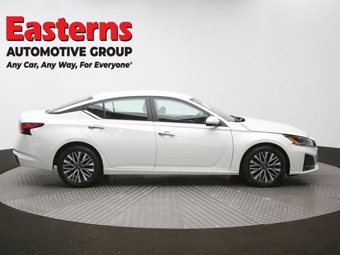 Used 2023 Nissan Altima 2.5 SV FWD image 45