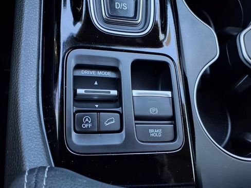 Certified 2024 Honda Pilot Touring image 22