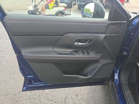 Used 2026 Nissan Kicks SR FWD image 13