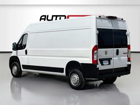 Used 2024 RAM ProMaster 2500 FWD image 5