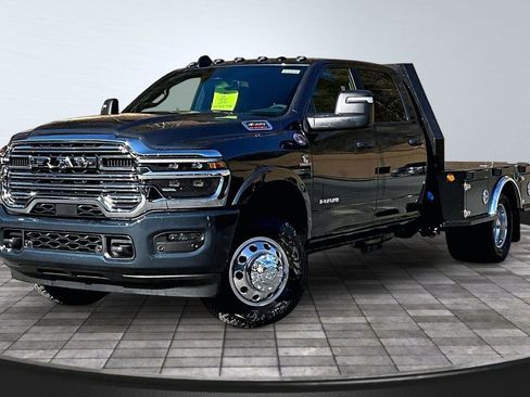 New 2026 RAM 3500 Big Horn w/ Laramie Trim Package image 2