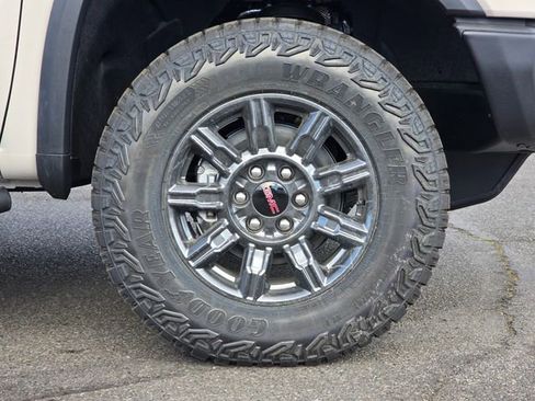 New 2026 GMC Sierra 1500 AT4X image 9