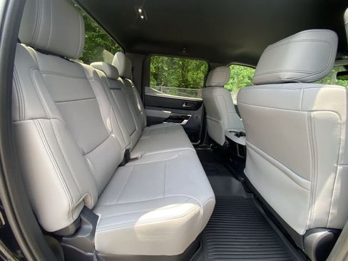 Used 2026 Toyota Tundra Limited AWD/4WD image 24