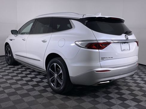 Certified 2022 Buick Enclave Premium w/ LPO, Touring Package image 19