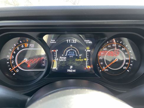 Used 2024 Jeep Gladiator Rubicon image 18