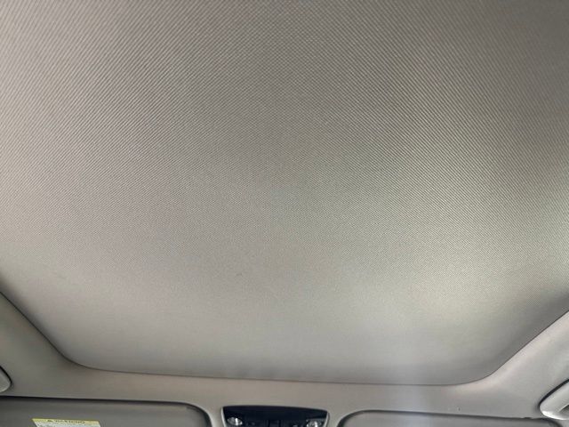 Used 2023 Kia Sorento S w/ Panoramic Sunroof Package FWD image 30