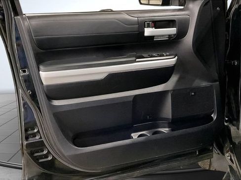Used 2020 Toyota Tundra Limited w/ Limited Premium Package AWD/4WD image 24