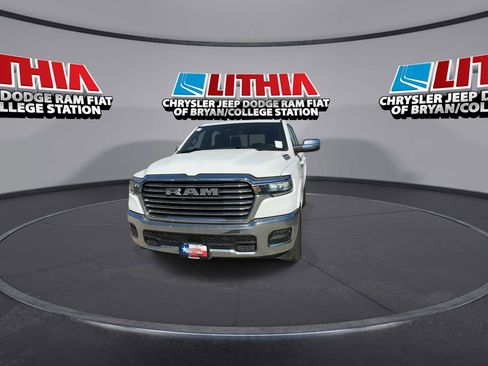 Used 2025 RAM 1500 Laramie AWD/4WD image 3