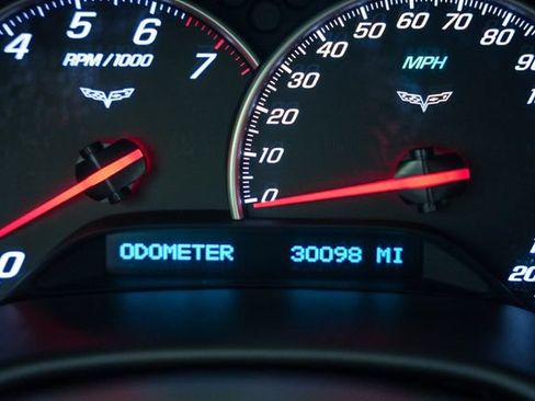 Used 2007 Chevrolet Corvette Coupe w/ Preferred Equipment Group RWD image 9