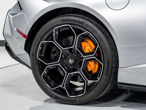 Used 2023 Lamborghini Huracan Tecnica RWD image 48