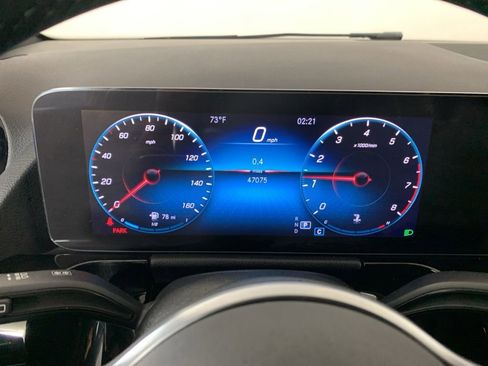 Used 2022 Mercedes-Benz GLA 250 4MATIC w/ AMG Line image 19