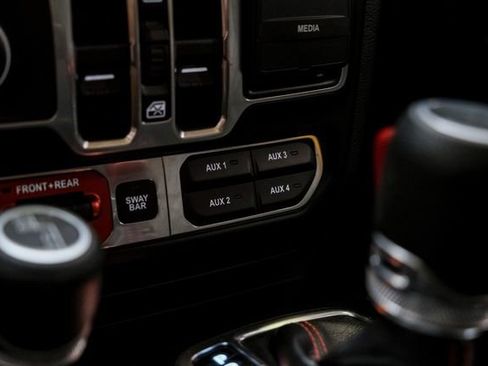 Used 2019 Jeep Wrangler Unlimited Rubicon w/ LED Lighting Group image 63