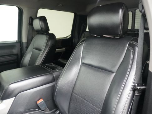 Used 2019 Ford F450 Lariat w/ Lariat Value Package AWD/4WD image 12