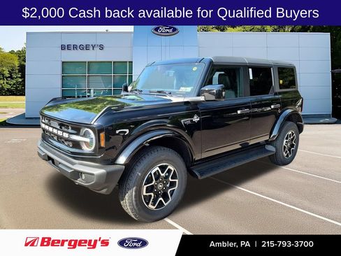 New 2026 Ford Bronco Outer Banks AWD/4WD image 1