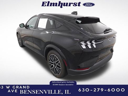 Certified 2025 Ford Mustang Mach-E Premium image 3