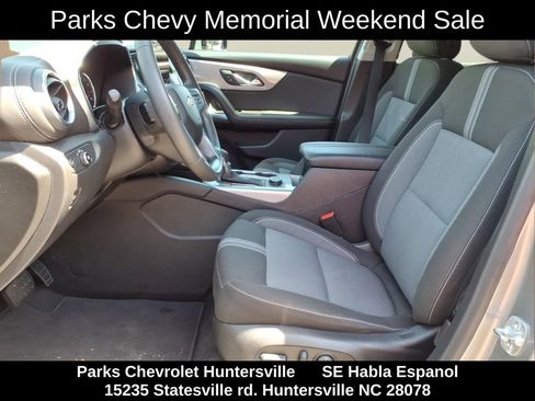 Certified 2025 Chevrolet Blazer LT AWD/4WD image 16
