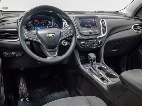 Used 2024 Chevrolet Equinox LT AWD/4WD image 7