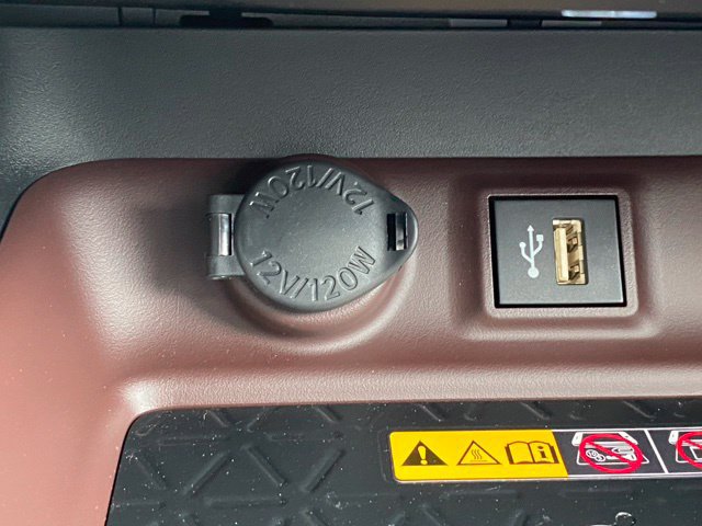 Certified 2025 Toyota RAV4 Limited w/ Advanced Technology Package AWD/4WD image 30