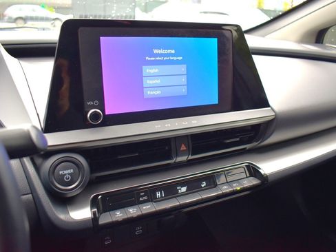 Used 2023 Toyota Prius LE FWD image 15