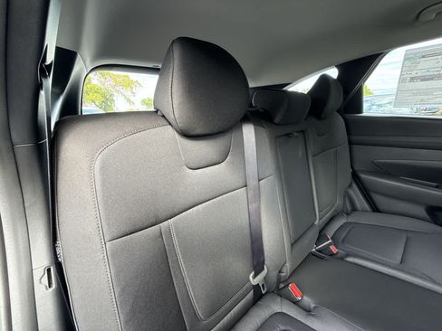 Used 2026 Hyundai Tucson SE FWD image 26