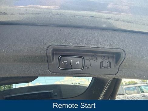 Certified 2020 Ford Explorer XLT w/ Equipment Group 202A RWD image 10
