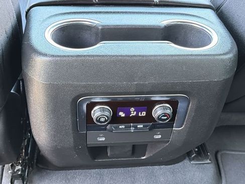 Used 2024 Chevrolet Tahoe LT AWD/4WD image 18