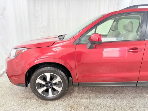 Used 2017 Subaru Forester 2.5i Premium w/ Popular Package #2A image 4