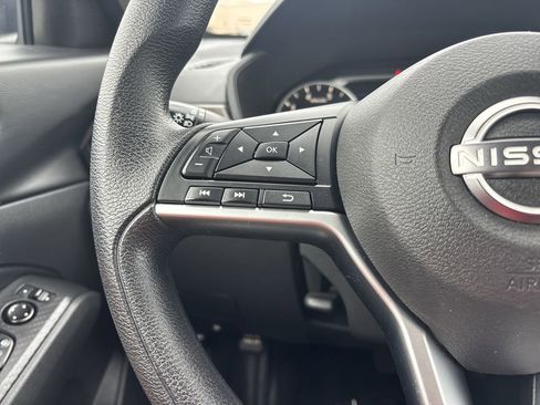 Used 2024 Nissan Altima 2.5 SV FWD image 25
