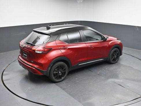 Used 2023 Nissan Kicks SR w/ SR Premium Package image 39