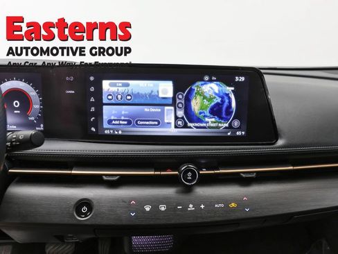 Used 2023 Nissan Ariya FWD image 11