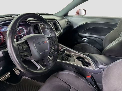 Used 2021 Dodge Challenger GT w/ Plus Package image 10