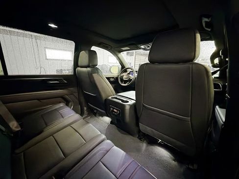 Used 2025 Chevrolet Suburban RST w/ Sun And Tow Package image 11