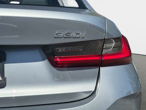 Used 2023 BMW 330i Sedan w/ Driving Assistance Package RWD image 17
