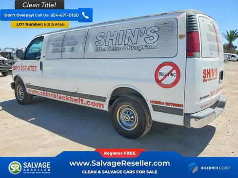 Used 2002 Chevrolet Express 3500 Extended Passenger w/ LS Preferred Equipment Group RWD image 3