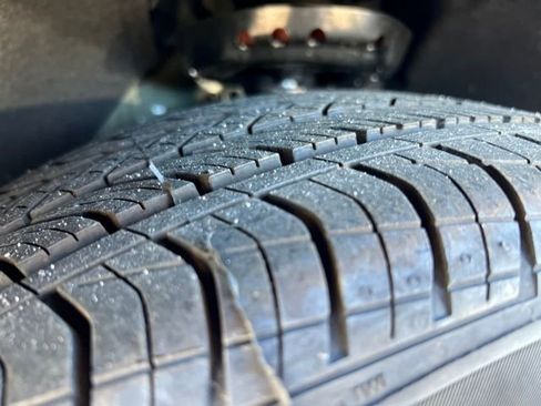 New 2025 Buick Envista Avenir image 24