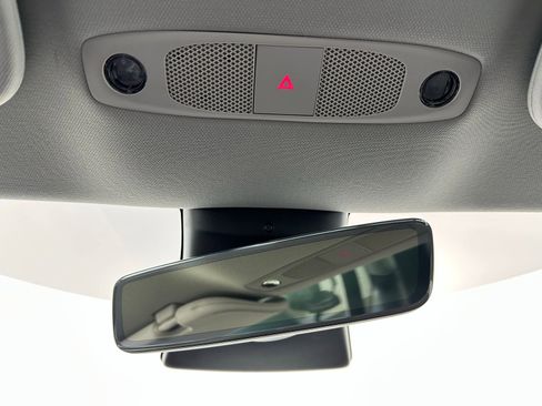 Used 2023 Tesla Model 3 Standard Range image 17