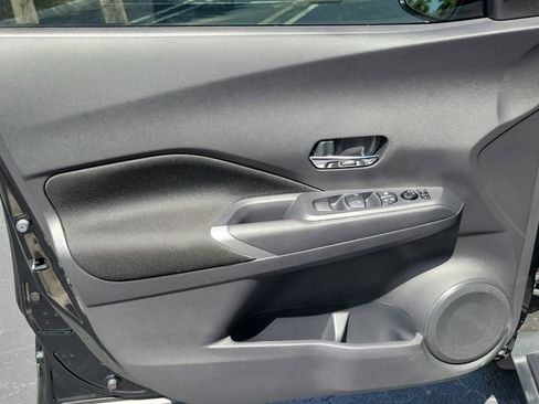 Used 2023 Nissan Kicks SV FWD image 13