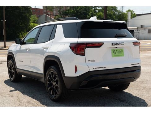 New 2027 GMC Terrain Elevation w/ Elevation Premium Package FWD image 6