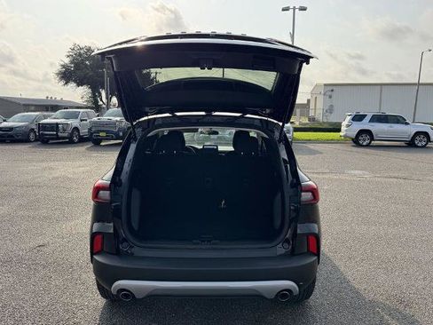 Certified 2025 Ford Escape Active AWD/4WD image 5