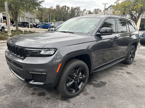 New 2025 Jeep Grand Cherokee L Limited w/ Luxury Tech Group II image 3