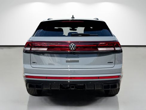 New 2026 Volkswagen Atlas Cross Sport SEL R-Line AWD/4WD image 4